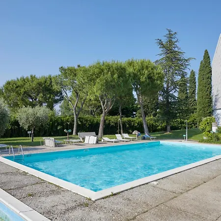 Un Passo Dal Lago - 100mt Lake - Pool, Free Parking Apartment Desenzano del Garda